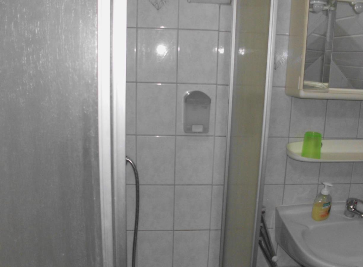 Lovely Apartment 2 Et Inkl Parkplatz Nach Verfuegbarkeit เอสเซน ภายนอก รูปภาพ